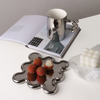 Auramma Collections Avant Basic Funky Wavy Puddle Shape Matte Blue Glossy Silver Mug Plate Set