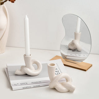 Auramma Collections Avant Basic Glossy Ceramic Freckles Knot Shaped Candle Holder