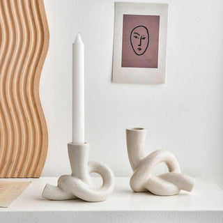 Auramma Collections Avant Basic Glossy Ceramic Freckles Knot Shaped Candle Holder