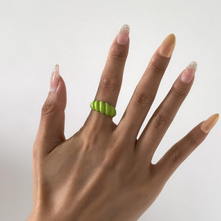 Auramma Collections 2022 Hottest Trend Color Block Orange Purple Pink Blue Green Twisty Spiral Bold Statement Resin Rings