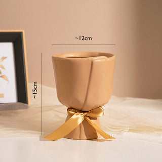 Auramma Collections Elegant Creative White Beige Ceramic Bouquet Shaped Gold Bow Ribbon Flower Vase