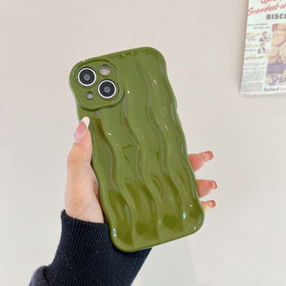 Glossy Linear Wavy (iPhone 17 Series)