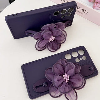 Auramma Collections Dark Purple Coffee Beige Big Flower Strap On The Wrist Soft TPU Case Samsung Galaxy S24 S23 S22 S21 S20 Plus Ultra FE