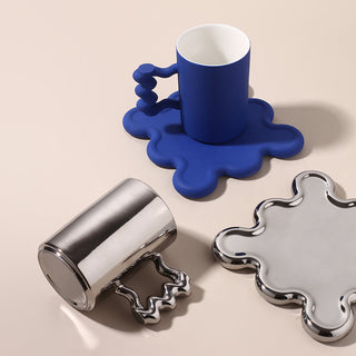 Auramma Collections Avant Basic Funky Wavy Puddle Shape Matte Blue Glossy Silver Mug Plate Set