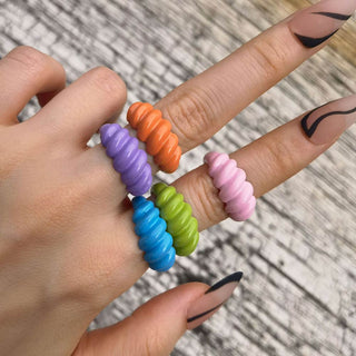 Auramma Collections 2022 Hottest Trend Color Block Orange Purple Pink Blue Green Twisty Spiral Bold Statement Resin Rings